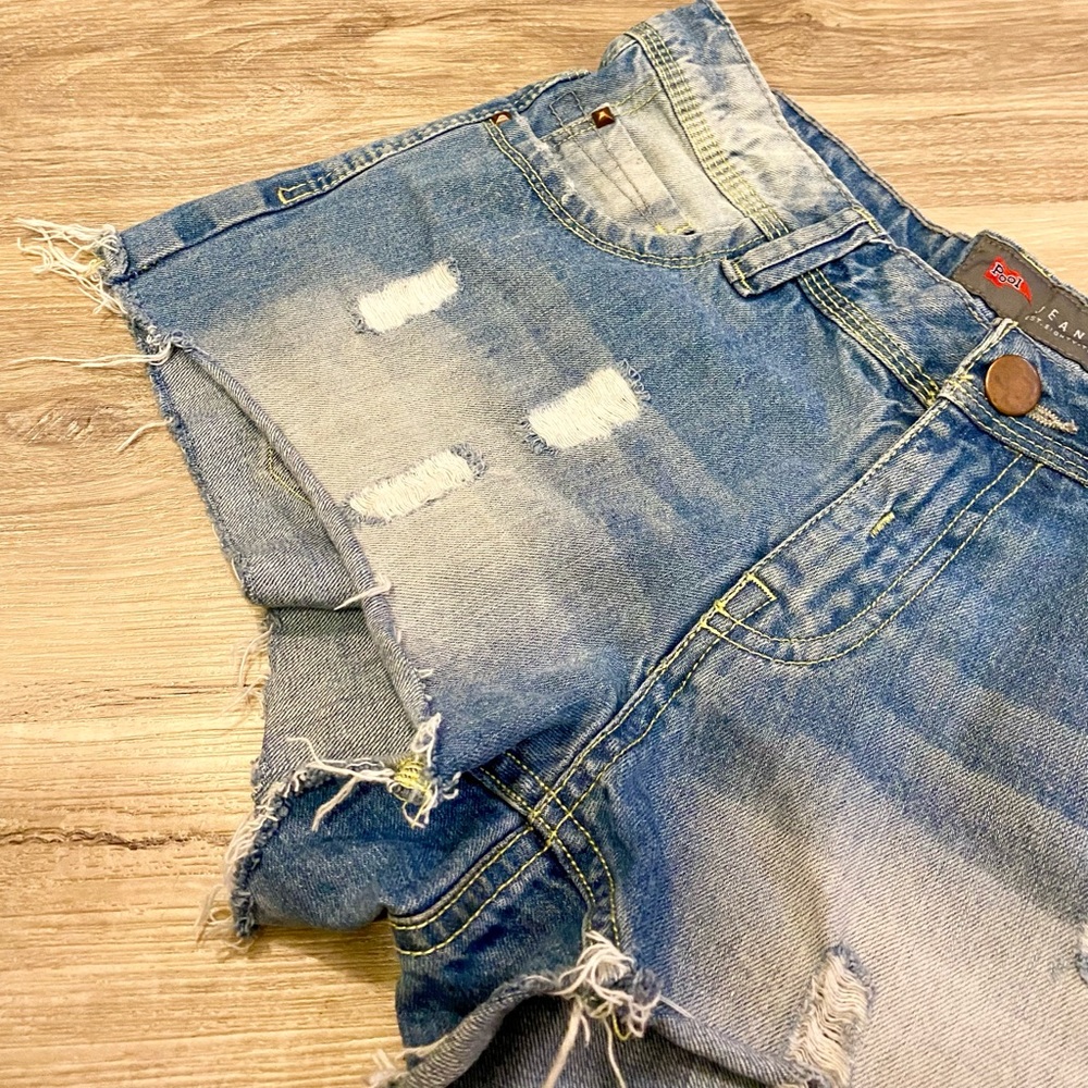 // POOL Jean Shorts